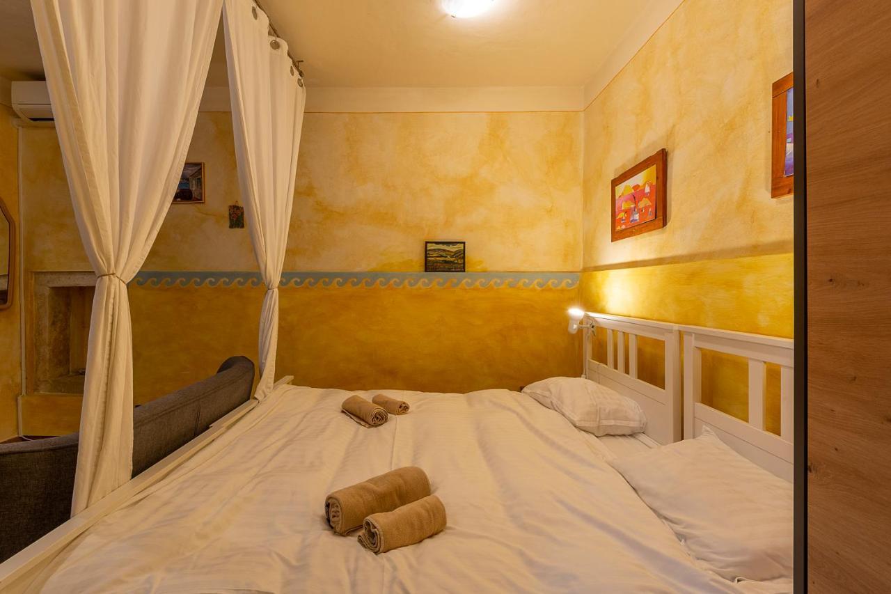 Alighieri Unique Appartement Pula Buitenkant foto
